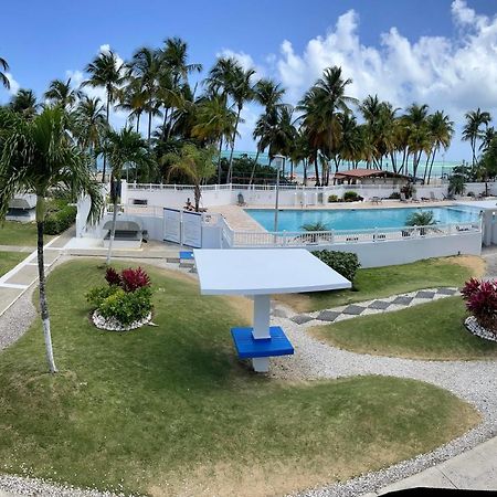 Hobie Oceanfront Apartment At Isla Verde Сан-Хуан Экстерьер фото