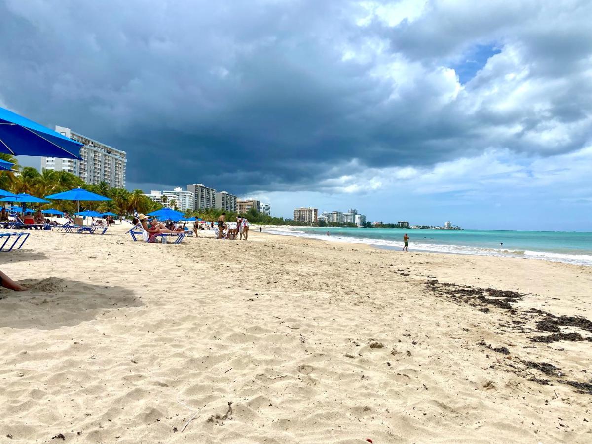 Hobie Oceanfront Apartment At Isla Verde Сан-Хуан Экстерьер фото
