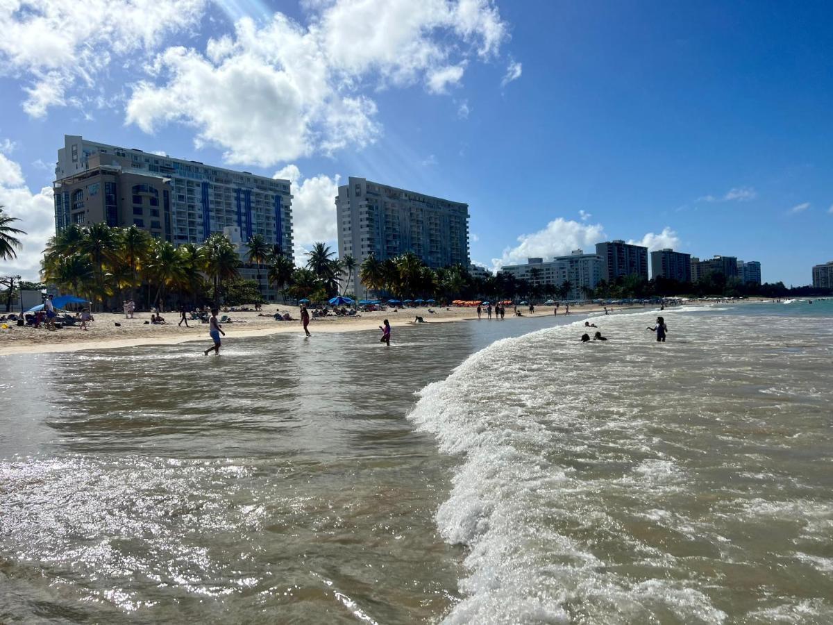 Hobie Oceanfront Apartment At Isla Verde Сан-Хуан Экстерьер фото